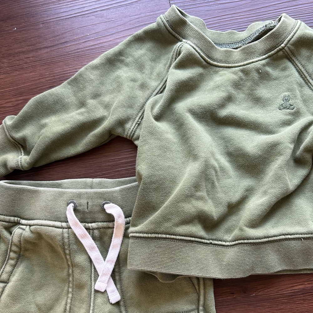 COPY - **6-12mo GAP JOGGER SET**